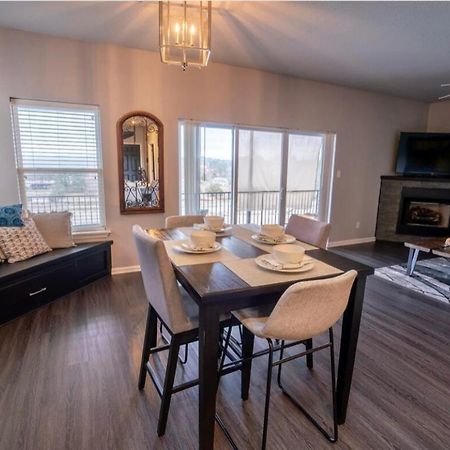 Brooklynn'S Bay, Elegant Lakefront Condo Retreat Hot Springs Dış mekan fotoğraf