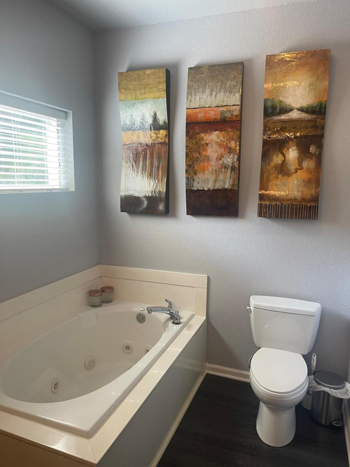 Brooklynn'S Bay, Elegant Lakefront Condo Retreat Hot Springs Dış mekan fotoğraf